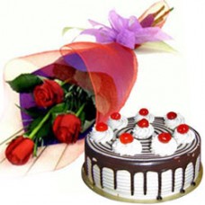 Sensational 3 Red Roses with 1/2 Kg Black Forest Cake